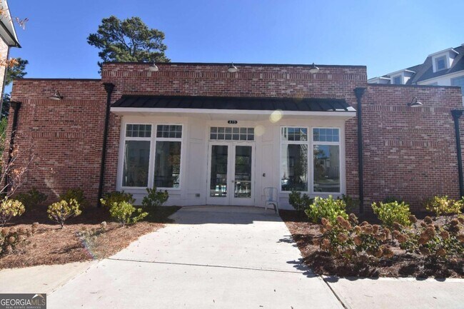 Building Photo - 469 Burton Dr