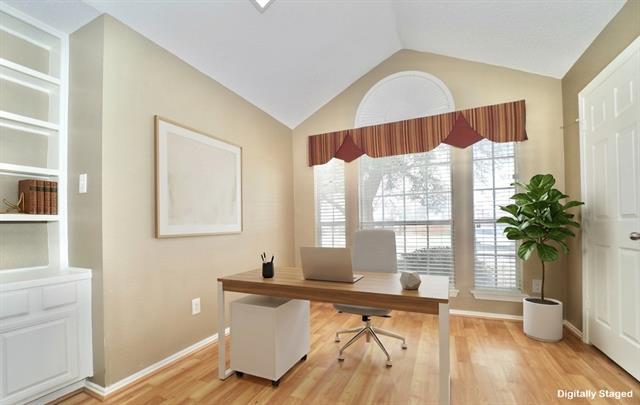 Building Photo - 1909 Johnson Dr