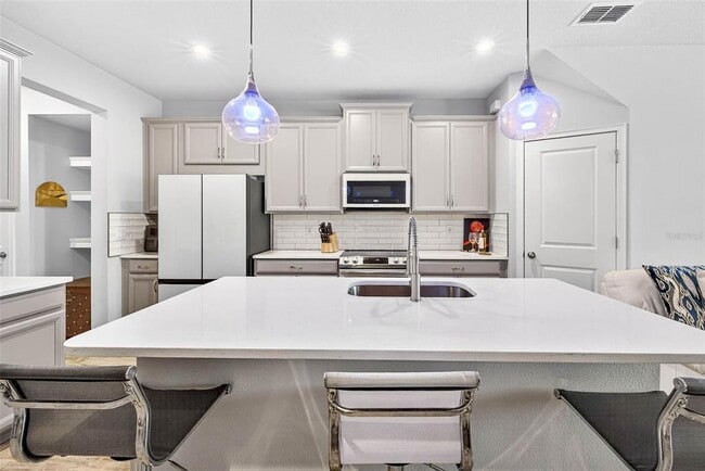 Building Photo - 25993 Woven Wicker Bnd