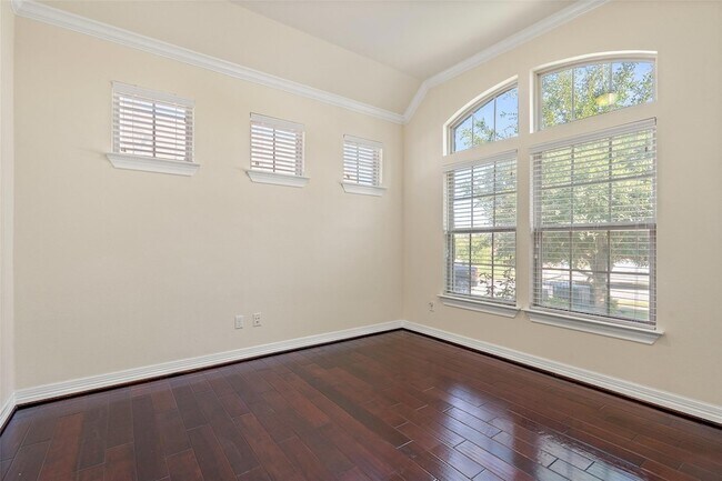 Building Photo - 8704 Old Corral Cove