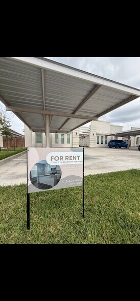 Building Photo - 1408 Vani Dr