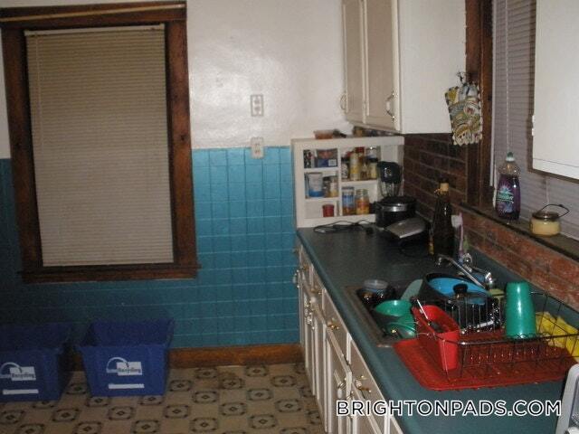 Building Photo - 81 Beechcroft St