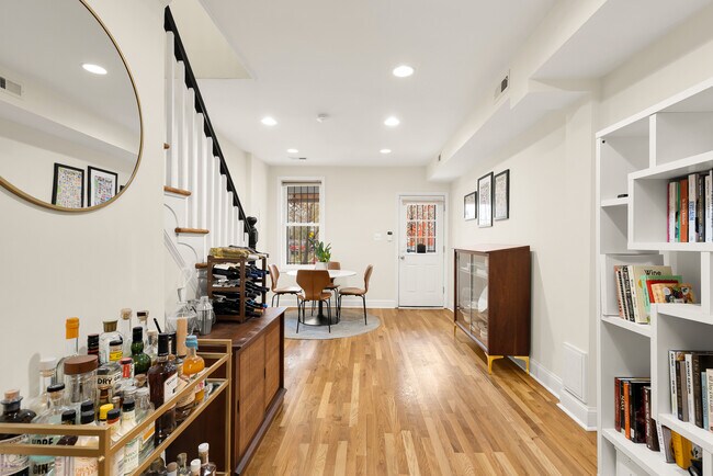 Building Photo - 3221 6th St NW