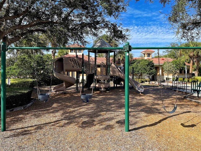 Building Photo - 523 Habitat Blvd