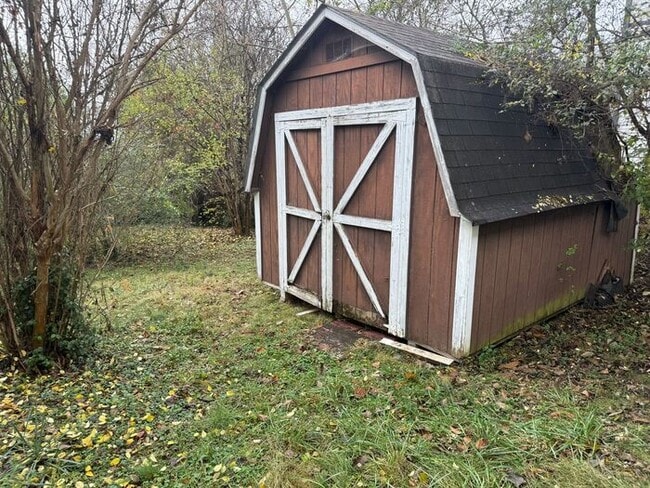 Building Photo - Adorable Cottage in East Nashville!
