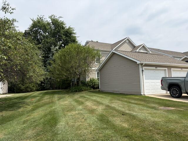 Building Photo - 1452 Fox Pointe Cir