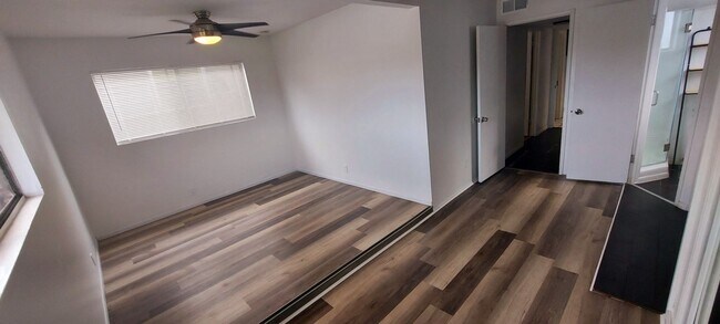 Building Photo - 3/4 mile to beach 3BR in Redondo Beach