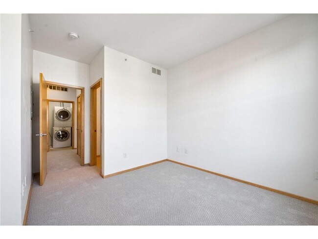 Building Photo - 2818 Aldrich Ave S