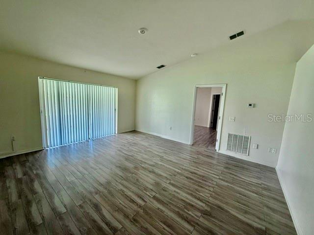 Building Photo - 1157 Normandy Dr