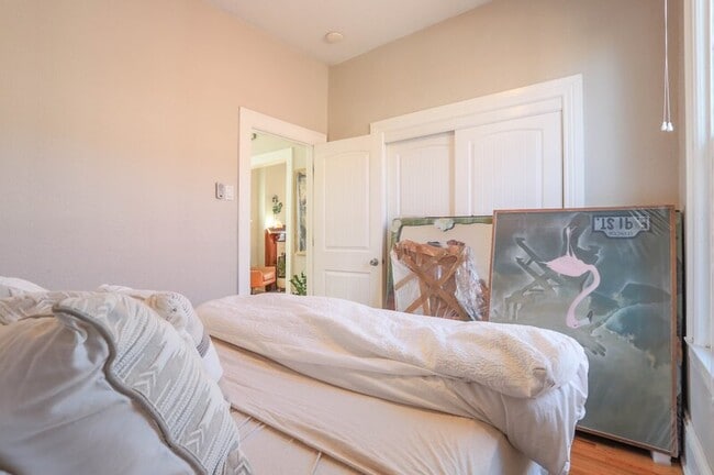 Building Photo - 2220 W 31st Ave