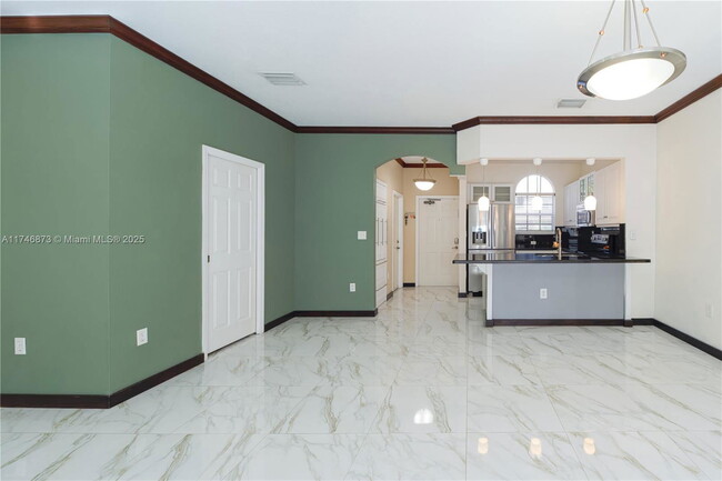 Building Photo - 12762 SW 49th Ct