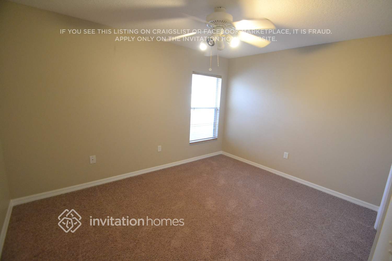 Building Photo - 13203 Biscayne Dr
