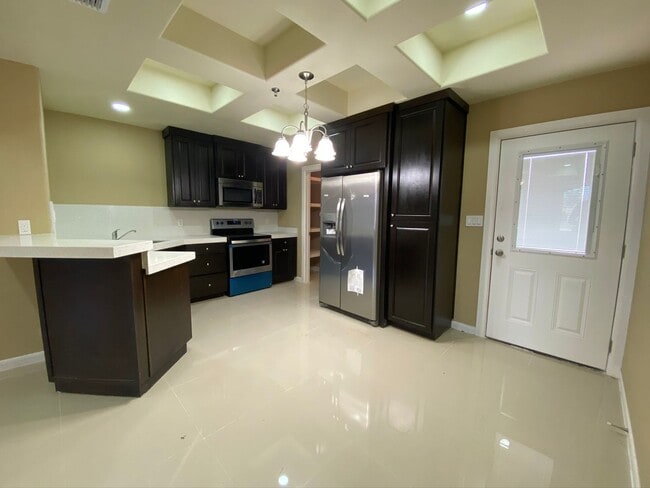 Building Photo - 3bed/2.5 bath (Jackson South of Expressway...