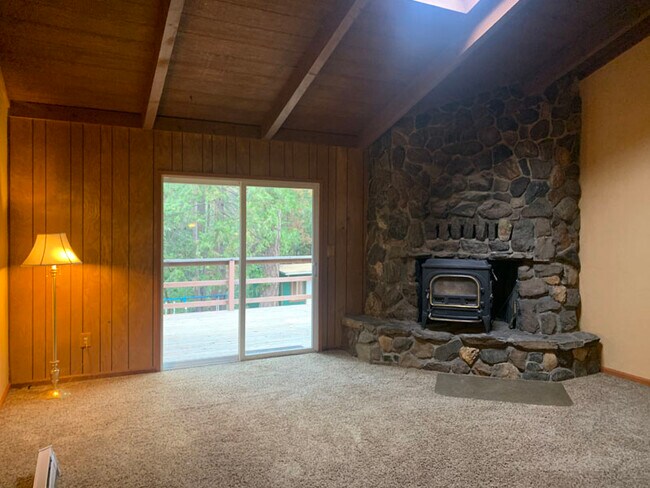 Building Photo - 3177 Brauer Rd