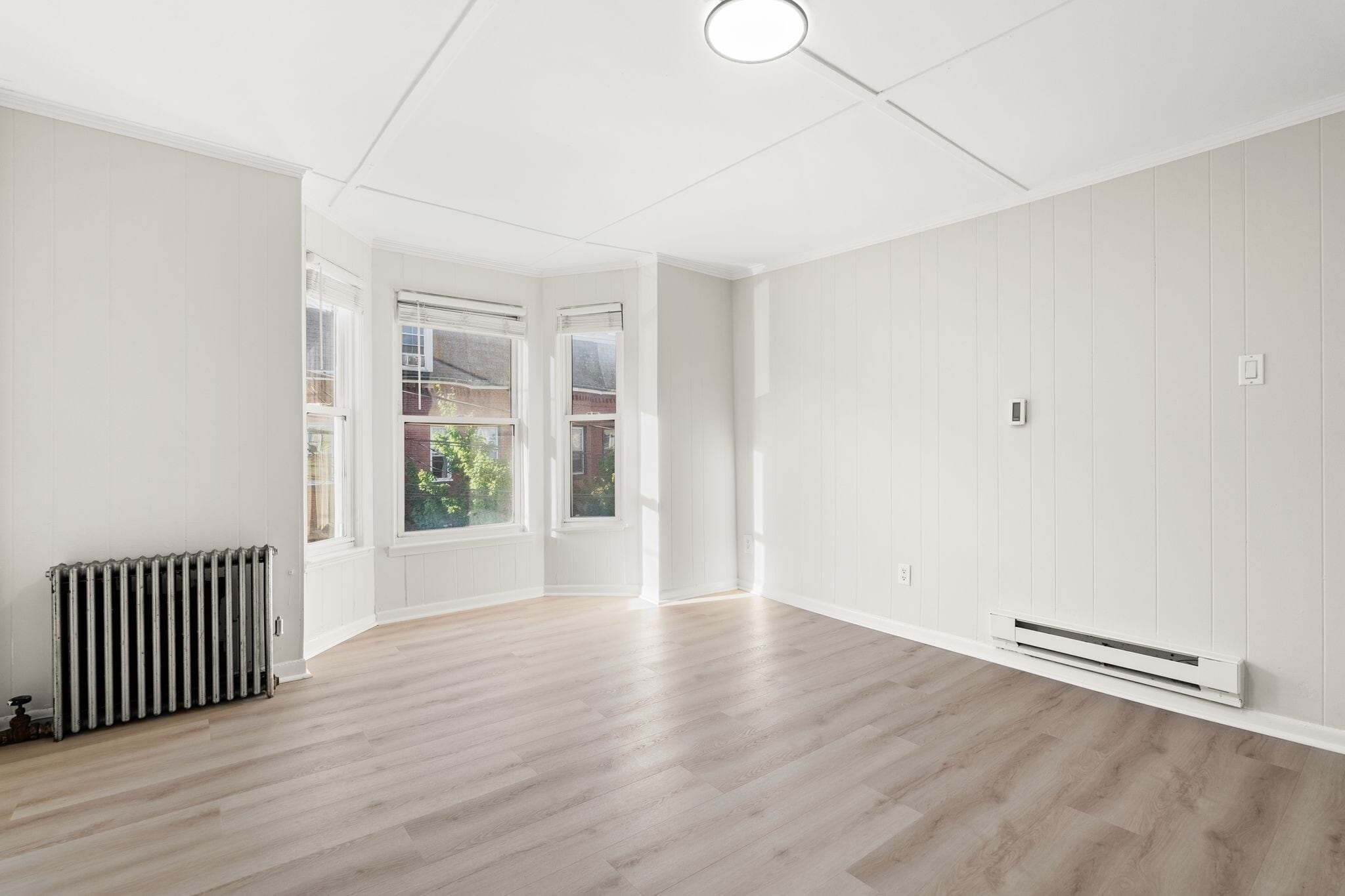 Bedroom 1 - 122 Saratoga St