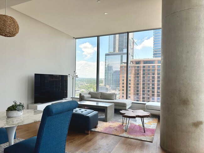 Building Photo - 210 Lavaca St