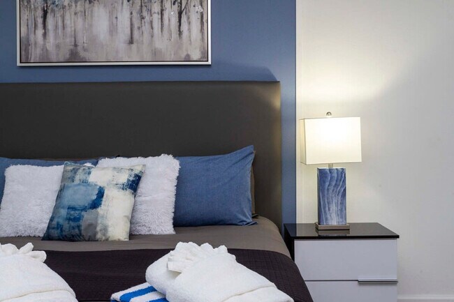 Building Photo - 4319 Scene Ln