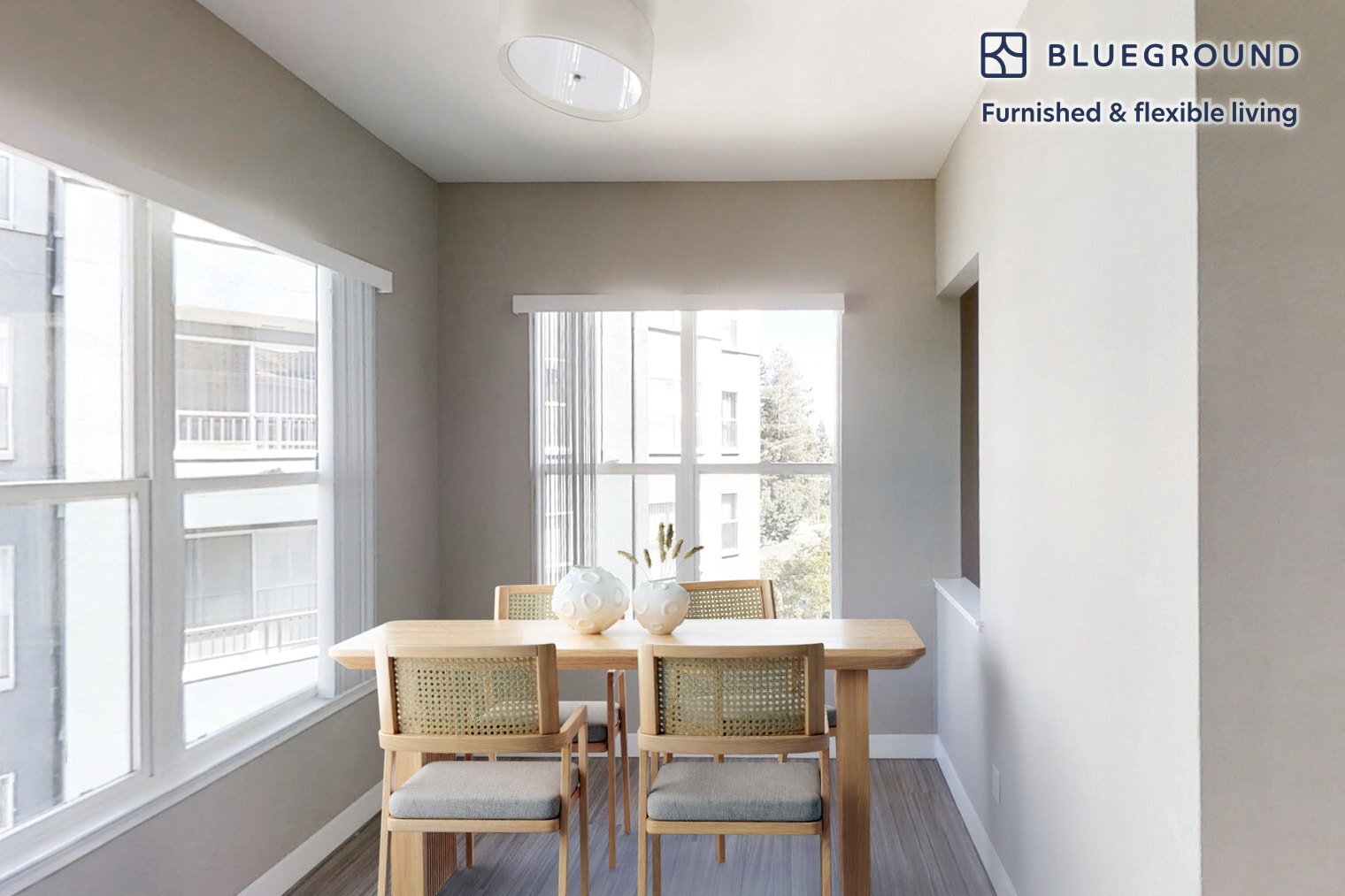 Building Photo - 1257 Lakeside Dr