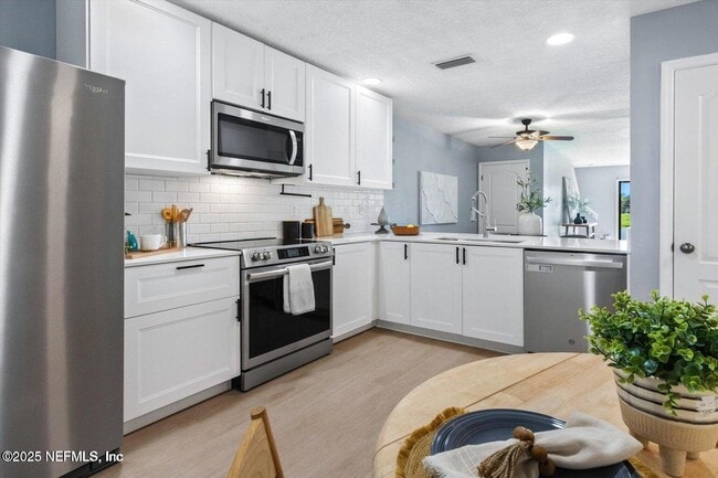 Building Photo - 429 Cabernet Pl