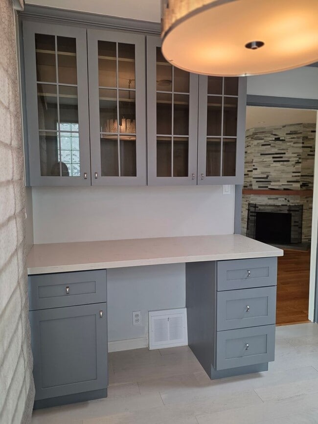 Building Photo - Remodeled Home 2 Blocks from Ocean Beach