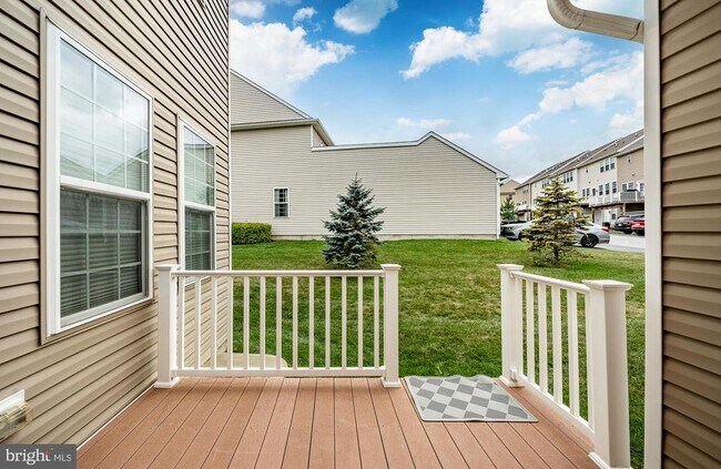 Building Photo - 720 Sun Valley Ct