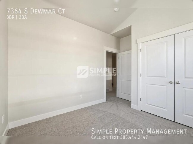 Building Photo - 7364 S Dewmar Ct