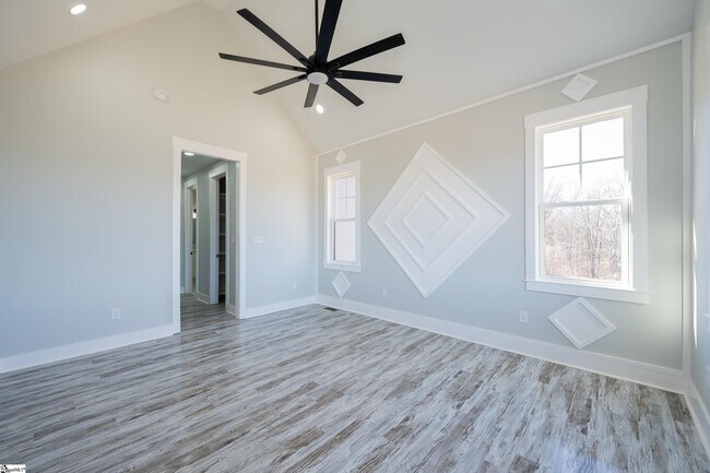 Building Photo - 109 Horseshoe Bend Rd