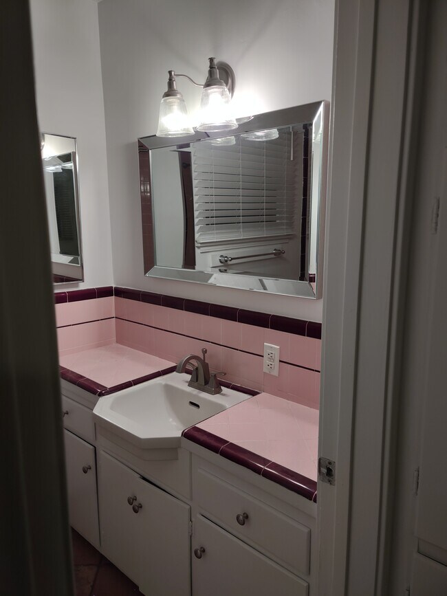 Building Photo - 5042 Sawtelle Blvd