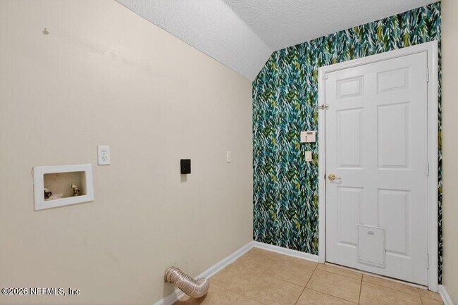 Building Photo - 1634 Majestic View Ln