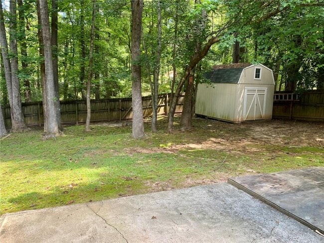 Building Photo - 305 Deergrass Trail
