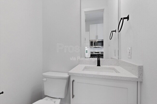 Building Photo - 2226 Shea Rd