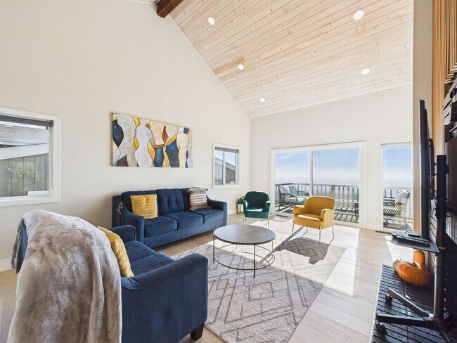 Building Photo - 3325 Brunell Dr