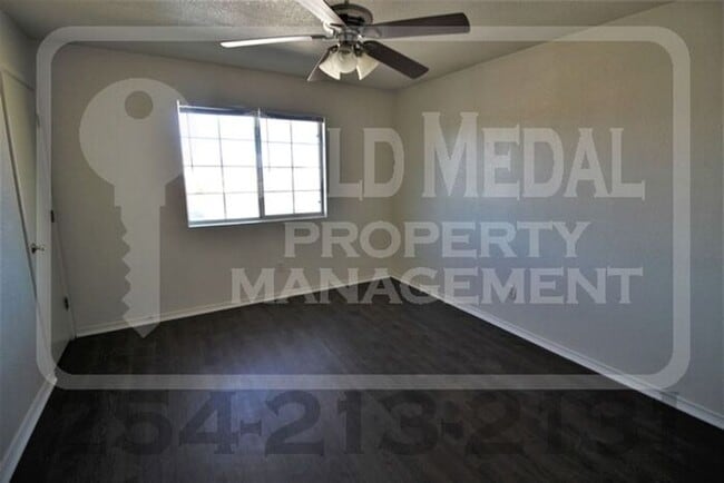 Building Photo - 4008 Pilgram Dr