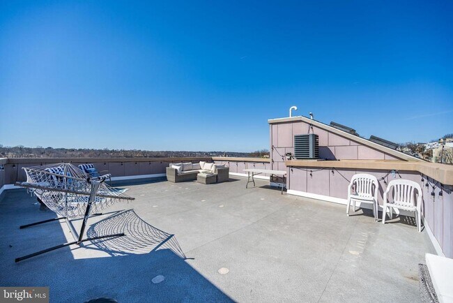 Building Photo - 4066 Manayunk Ave