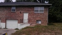 Building Photo - 3 BR/1.5 BA - Kansas City, KS