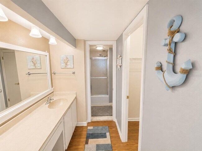 Building Photo - 2616 Cove Cay Dr