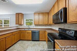 Building Photo - 4030 Bear Oak Path