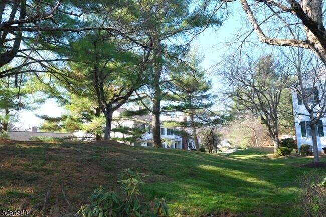 Building Photo - 89 Alexandria Way