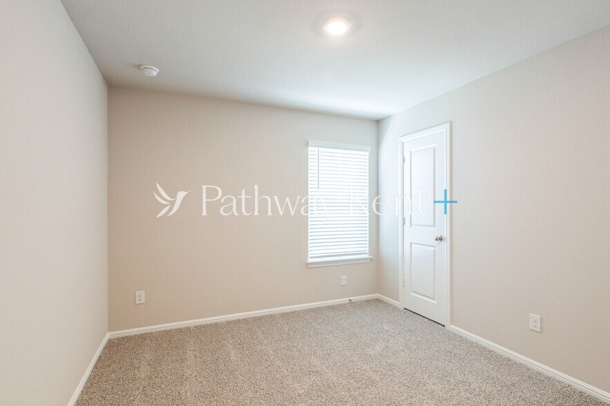 Building Photo - 9449 Mountain Pass Dr