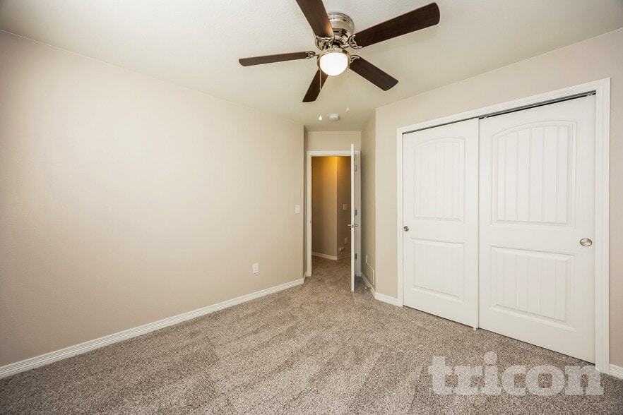 Building Photo - 6733 Galpin Dr