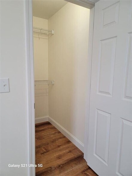 Building Photo - 255 Ohio Ave