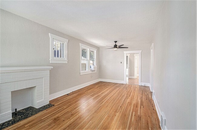 Building Photo - Spacious 2 bedroom home in the heart of City Park! LEASING SPECIAL INFO BELOW