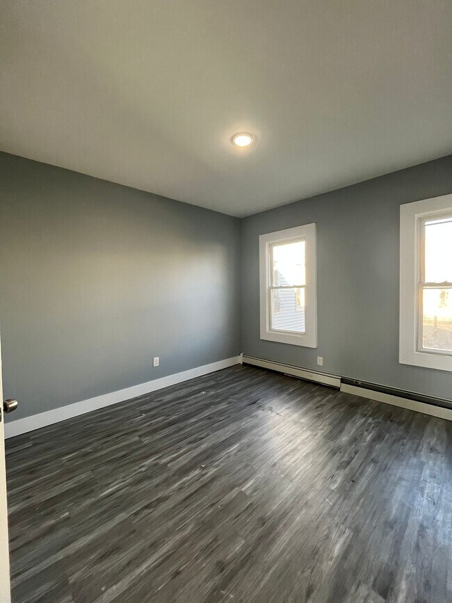 Building Photo - 170 Fulton Ave