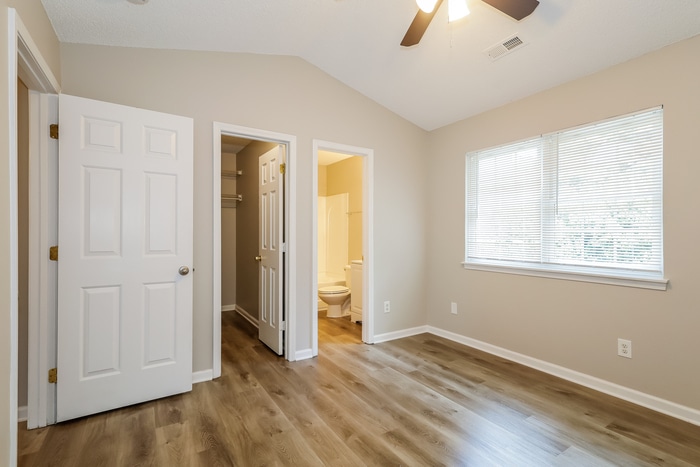 Building Photo - 5860 Prescott Ct