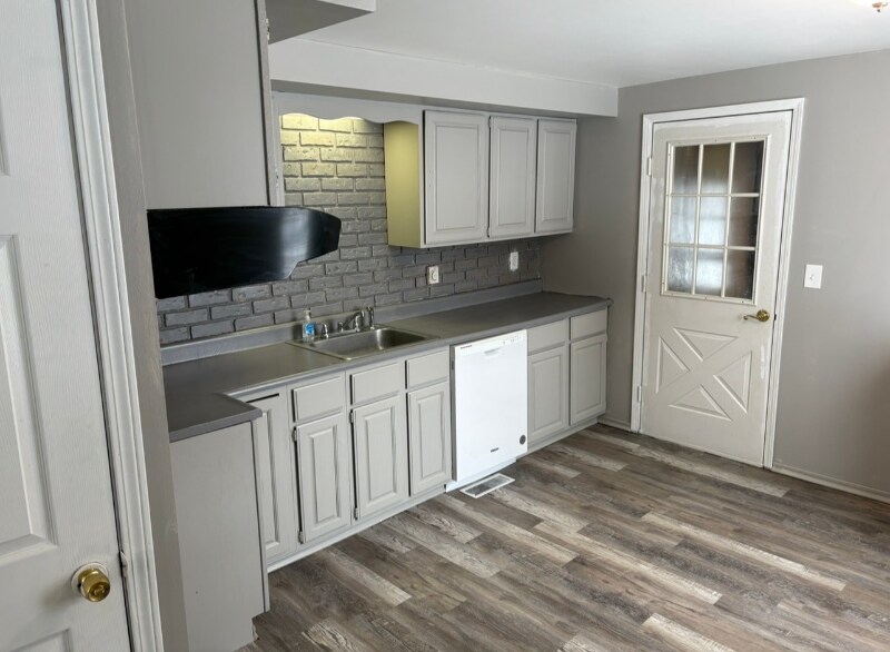 Building Photo - 25 Shelby Dr