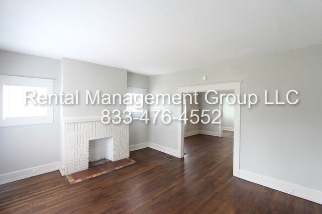 Building Photo - Belview Beauty!! New On The Market AND Ren...