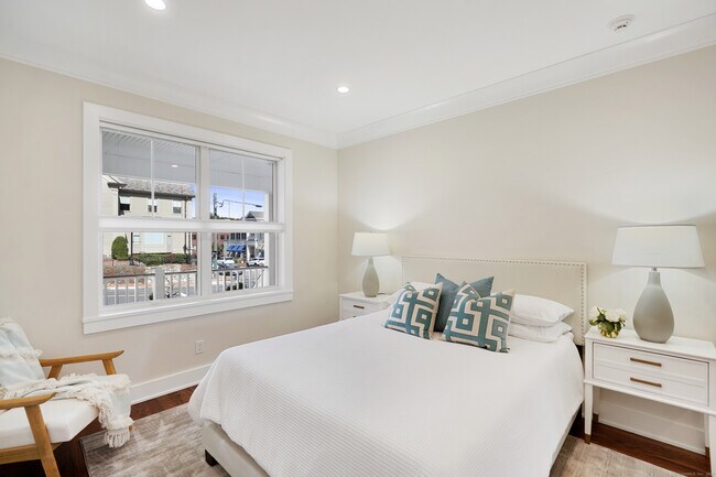 Building Photo - 31 East Ave