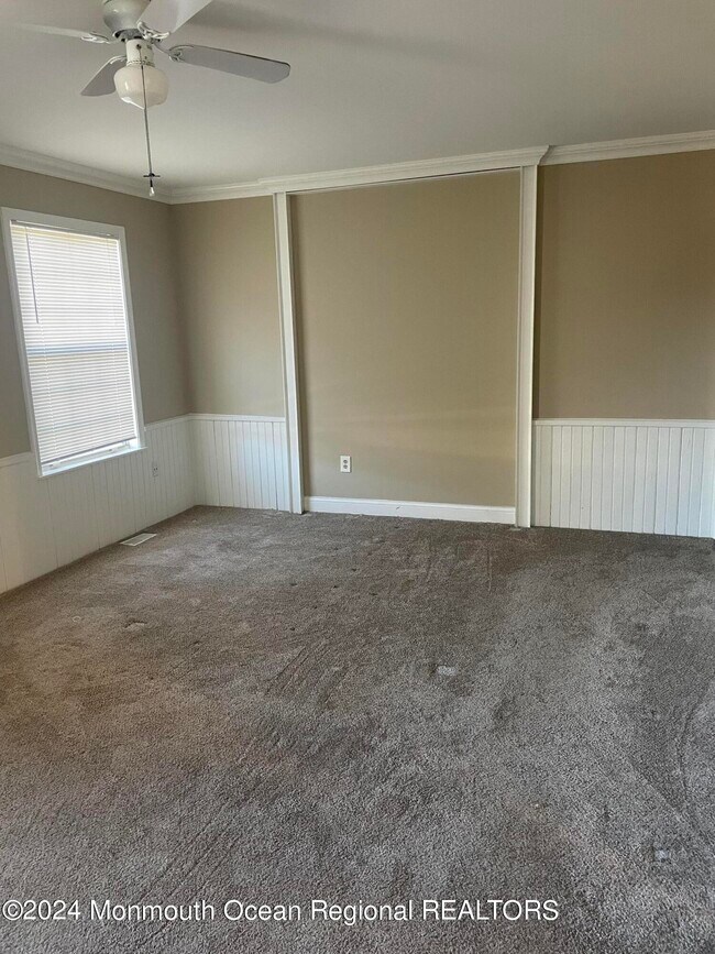 Building Photo - 155 Tanglewood Pl