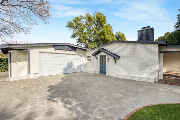 Building Photo - 8666 Keokuk Ave