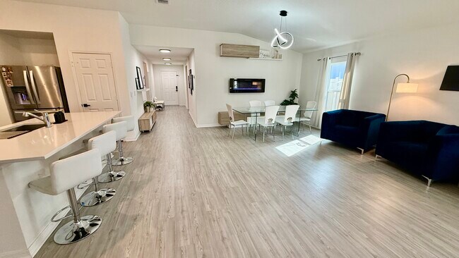 Building Photo - 1252 Denali Dr